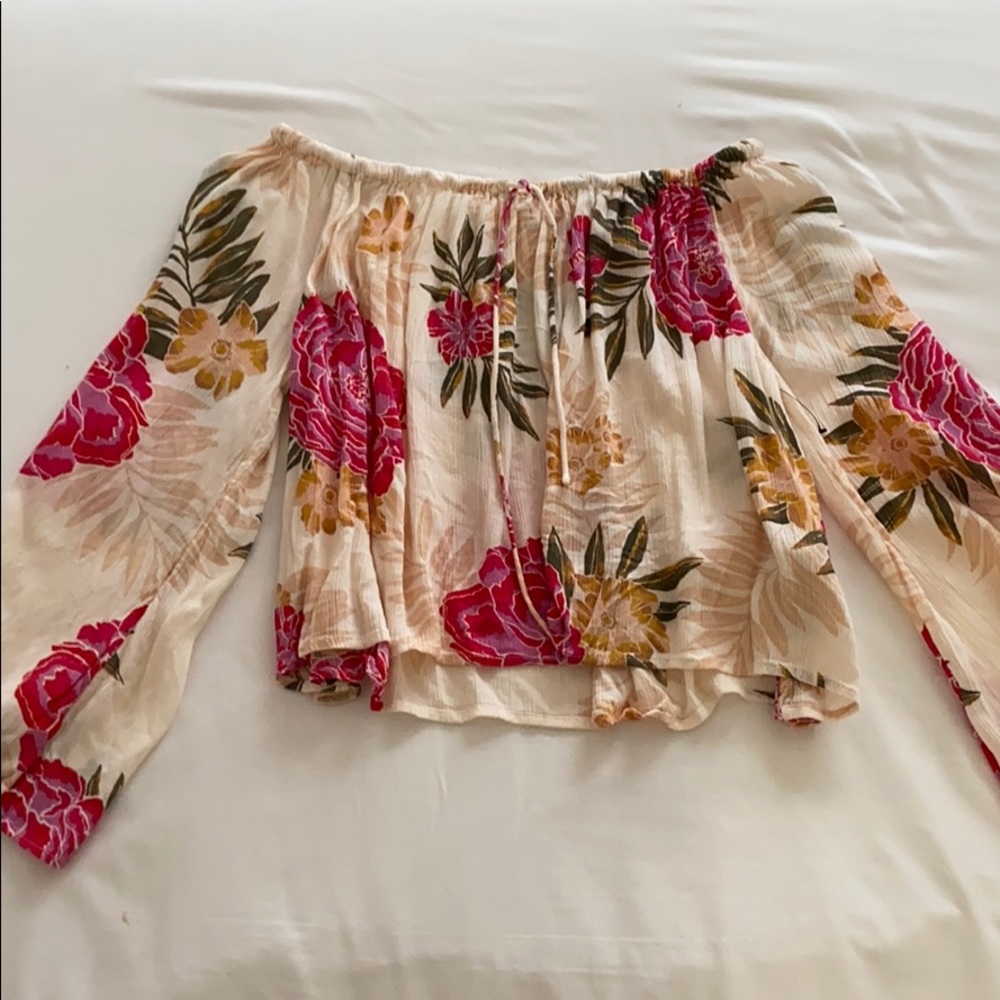 Billabong Off The Shoulder Floral Bell Sleeves Top